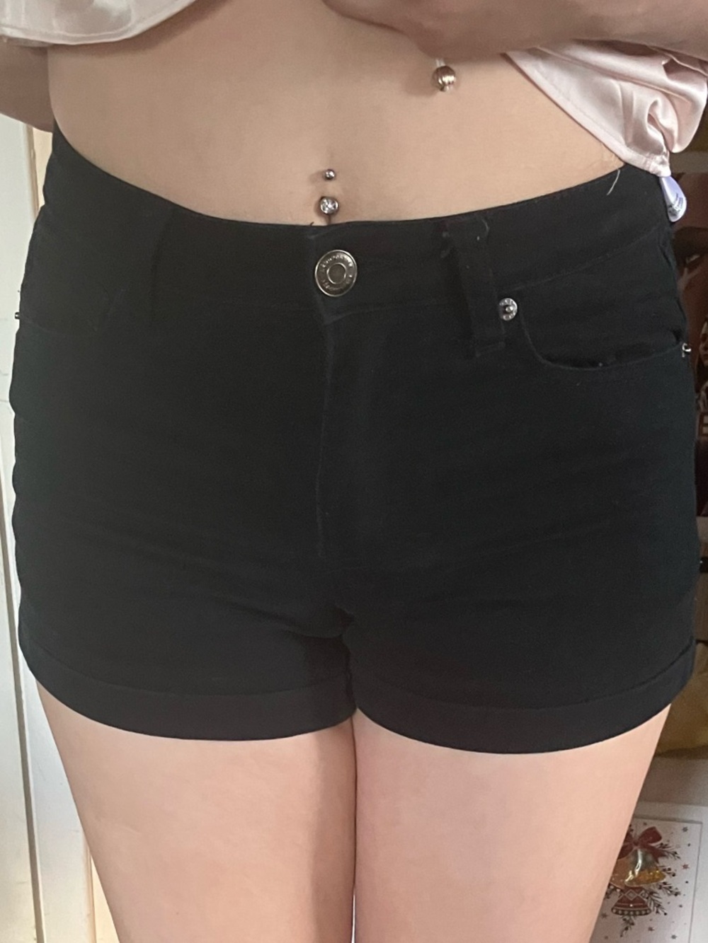 Aeropostale Black High-Waist Cuffed Shorts